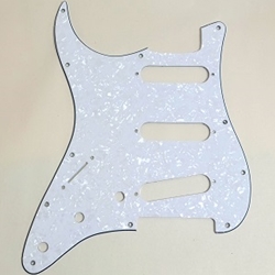 Pickguard - White Pearloid Handed Stratocaster Pickguard 3-Ply